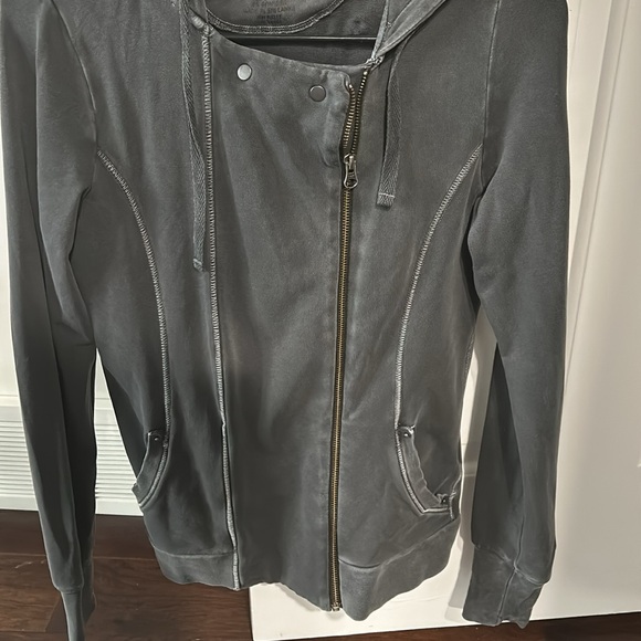 Lucky Brand Gray Hooded Sweatshirt Jacket- Size S- Great Condition - Picture 3 of 11